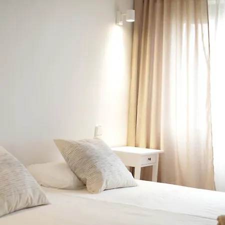 Piso Con Vistas A La Playa De - Bellavista