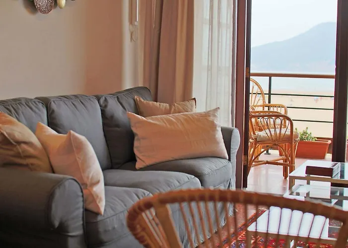 Piso Con Vistas A La Playa De - Bellavista Laredo