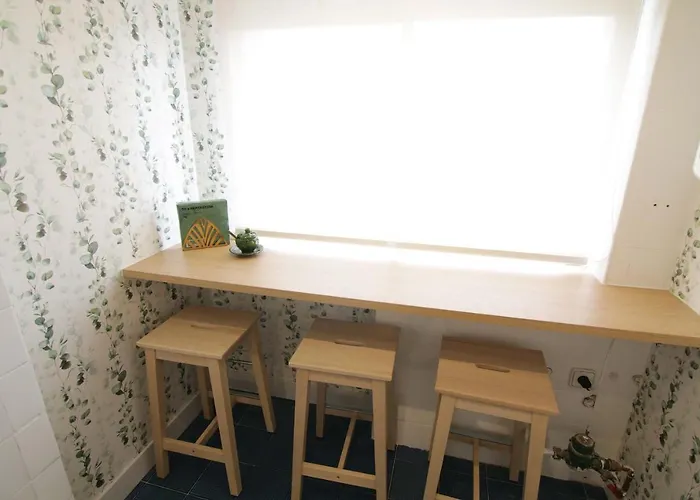 Piso Con Vistas A La Playa De - Bellavista * Laredo