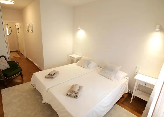 Piso Con Vistas A La Playa De - Bellavista Laredo