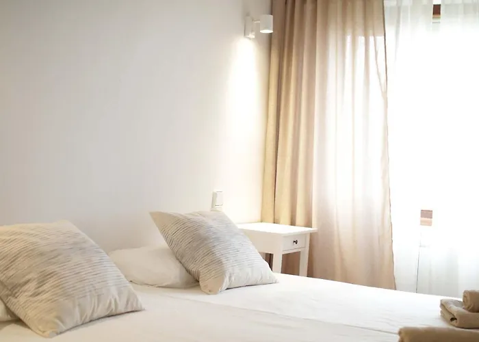 Piso Con Vistas A La Playa De - Bellavista